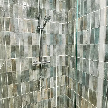 Stunning New Flat In Old Town Of Appartamento