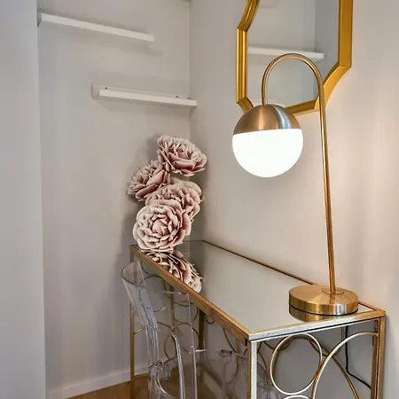 Stunning New Flat In Old Town Of Wilno